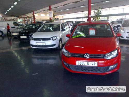 Volkswagen Polo Manual 2010 - image 2
