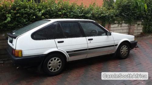 Toyota Corolla Manual 1988 - image 2