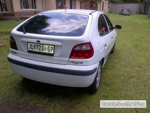 Renault Megane Manual 2002 - image 2