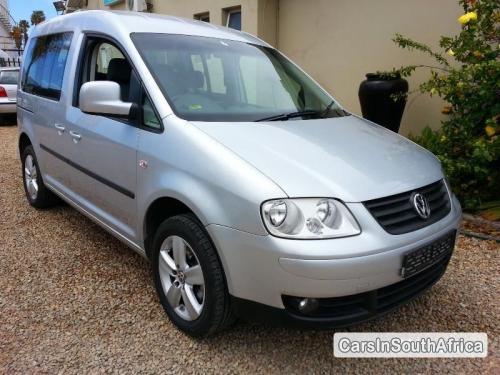 Volkswagen Kombi Manual 2010 - image 2