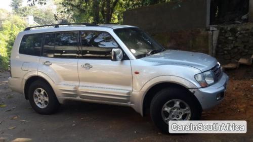 Mitsubishi Pajero Automatic 2002 - image 2