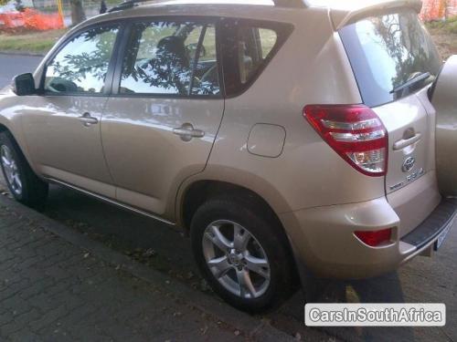 Toyota RAV-4 Manual 2011