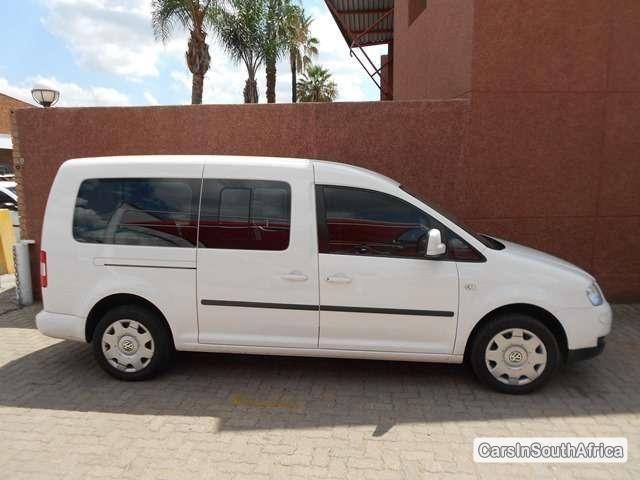 Volkswagen Caddy Manual 2010