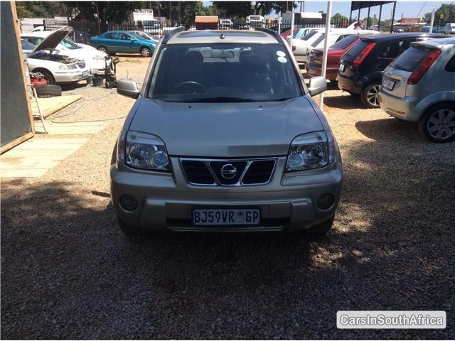 Nissan X-trail Manual 2002 - image 2