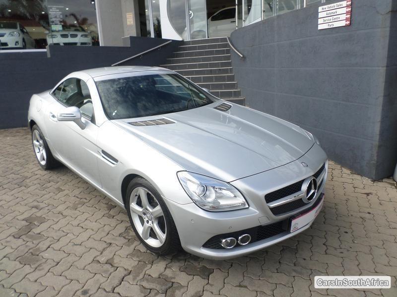 Mercedes Benz SLK-Class Manual 2011 - image 2