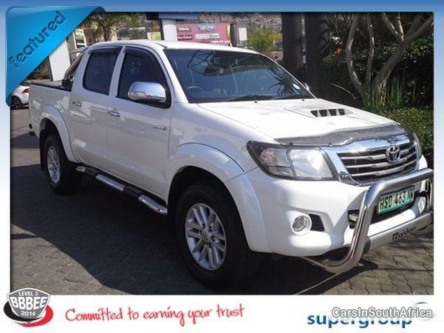 Toyota Hilux Automatic 2011