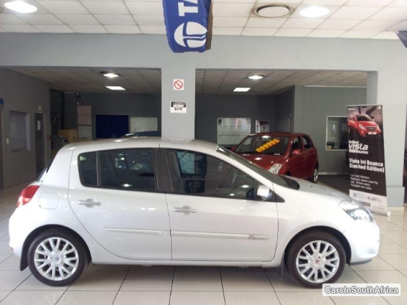 Renault Clio Manual 2011