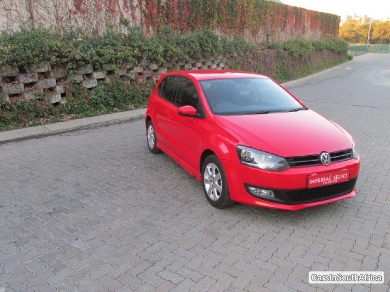 Volkswagen Polo Manual 2010 - image 2