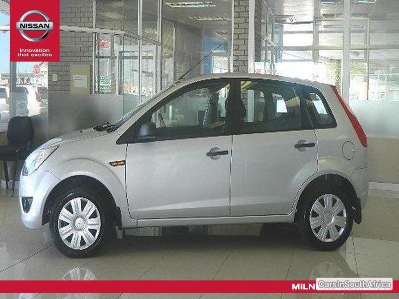 Ford Figo Manual 2014 - image 2