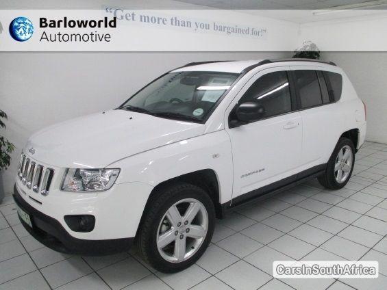 Jeep Compass Manual 2011 - image 2