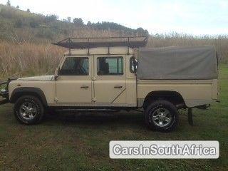 Land Rover Defender Manual 2005 - image 2