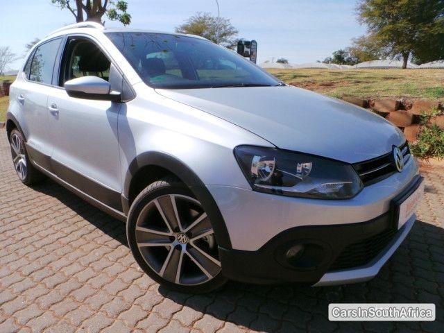 Volkswagen Polo Manual 2014 - image 2