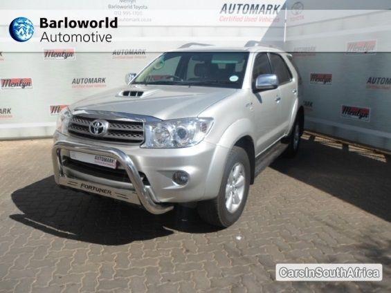 Toyota Fortuner Manual 2011 - image 2