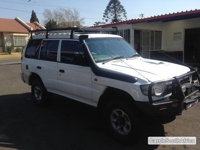Mitsubishi Pajero Manual 2000