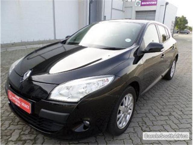 Renault Megane Manual 2011 - image 2