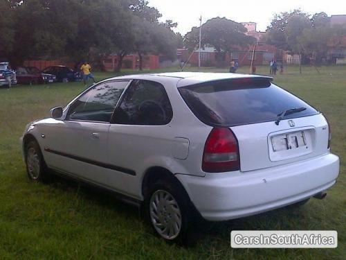 Honda Civic Manual 2000 - image 3