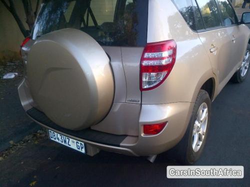 Toyota RAV-4 Manual 2011 in Gauteng