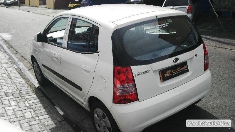 Kia Picanto Manual 2007 - image 3