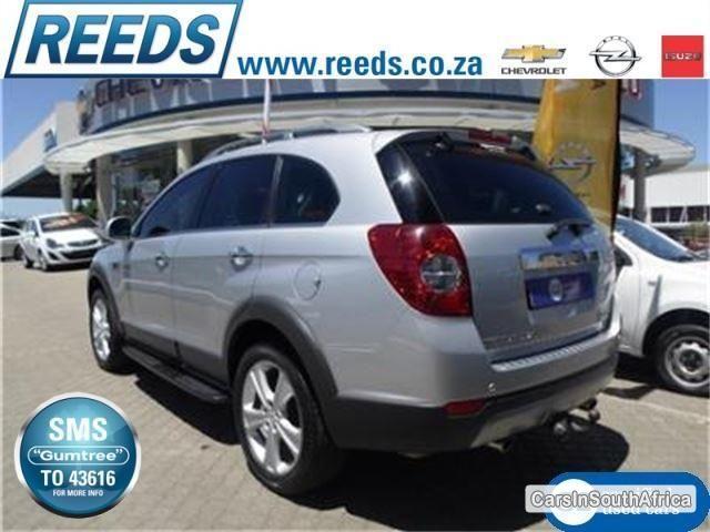 Chevrolet Captiva Automatic 2011 - image 3