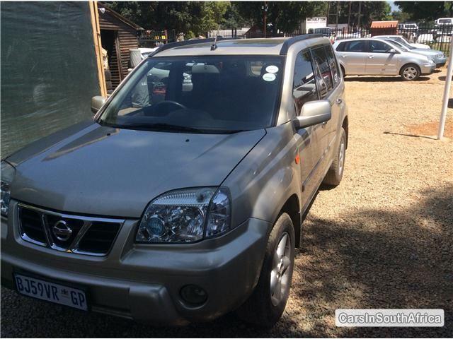 Nissan X-trail Manual 2002 - image 3