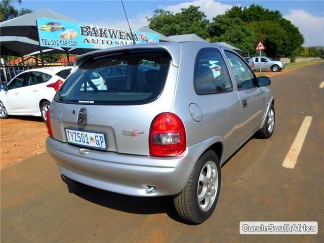 Opel Corsa Manual 2006 - image 3