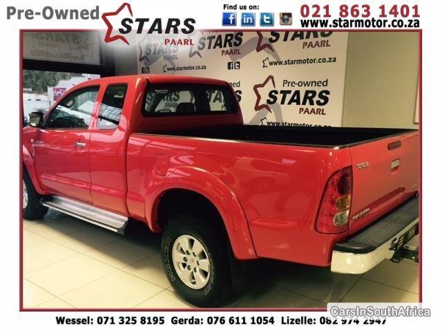 Toyota Hilux Manual 2012 in Western Cape