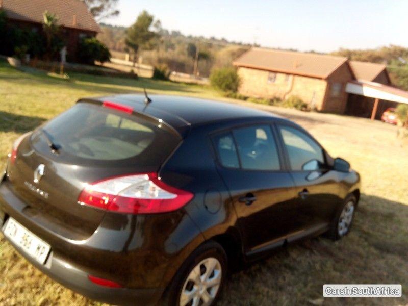 Renault Megane Manual 2009 - image 3