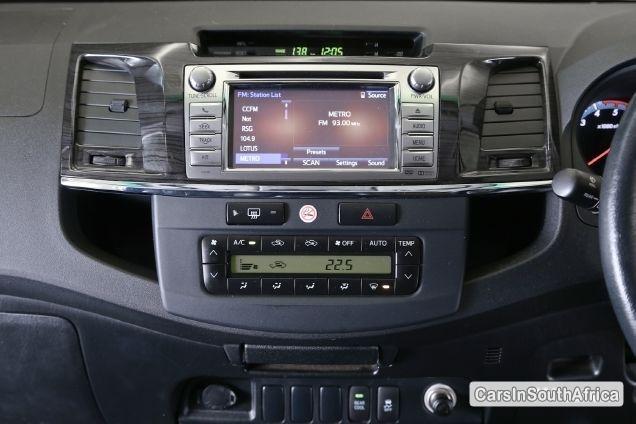 Toyota Fortuner Automatic 2014 - image 3