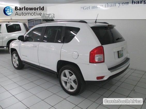 Jeep Compass Manual 2011 - image 3