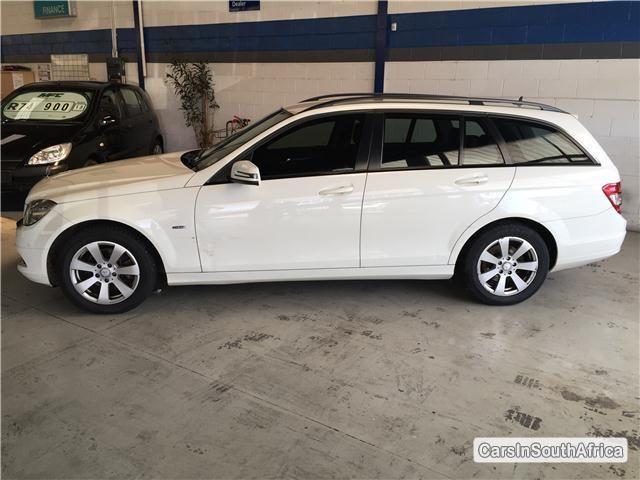 Mercedes Benz C-Class Automatic 2010 - image 3