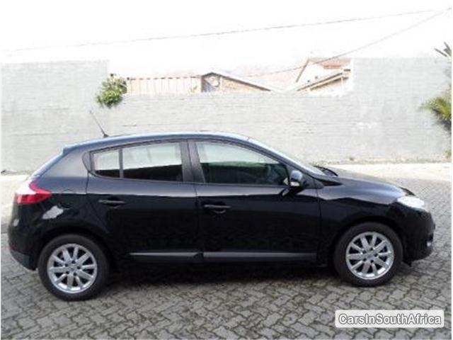 Renault Megane Manual 2011 - image 3