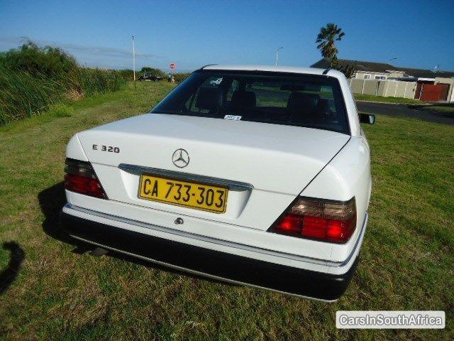 Mercedes Benz W124 Automatic 1994 - image 4