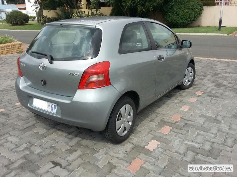 Toyota Yaris Manual 2006 - image 4