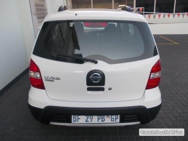 Nissan Livina Manual 2011 - image 4