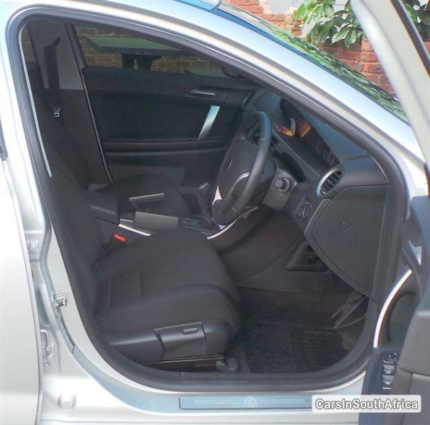 MG MG6 Manual 2014 - image 4