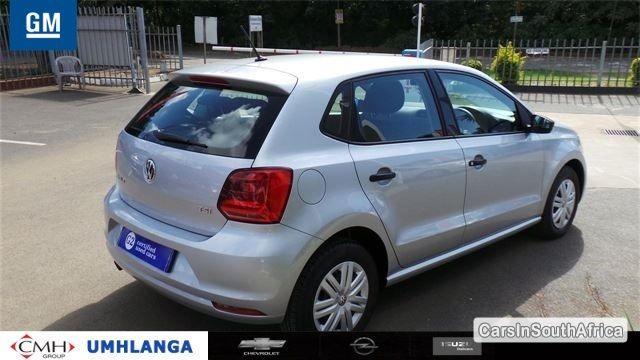 Volkswagen Polo Manual 2014 - image 4