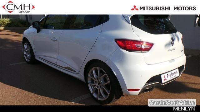 Renault Clio Automatic 2014 in South Africa