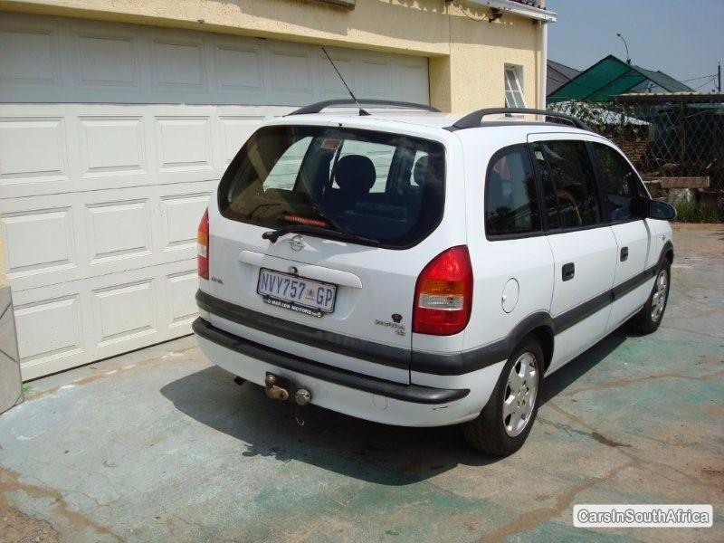 Opel Zafira Manual 2002 - image 4