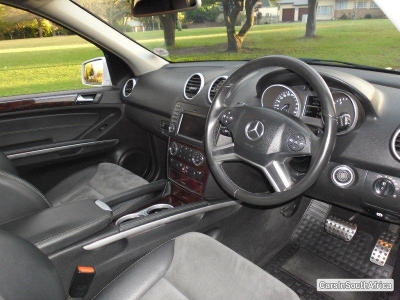 Mercedes Benz M-Class Automatic 2010 - image 4