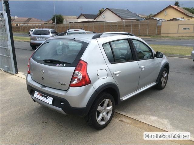 Renault Sandero Manual 2011 - image 4