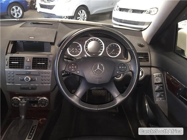 Mercedes Benz C-Class Automatic 2010 - image 4