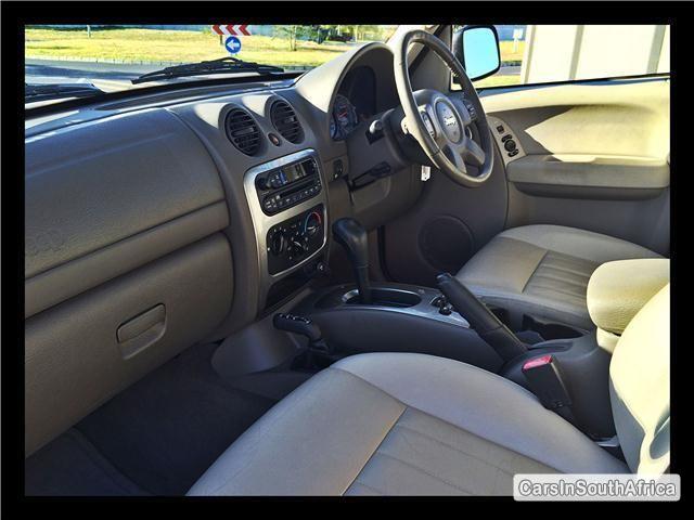 Jeep Cherokee Automatic 2006 - image 4