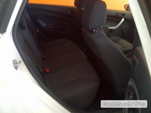 Ford Fiesta Manual 2009 - image 5