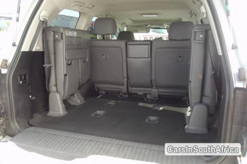 Toyota Land Cruiser Automatic 2010 - image 5