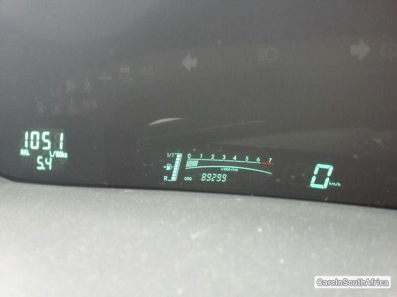 Toyota Yaris Manual 2006 - image 5