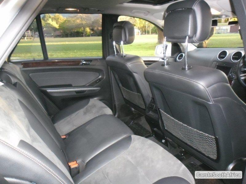 Mercedes Benz M-Class Automatic 2010 - image 5