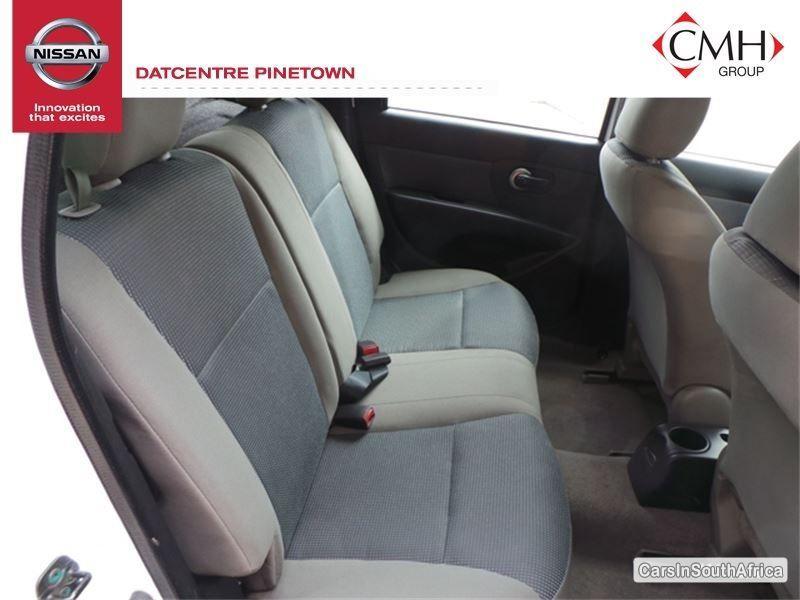 Nissan Livina Manual 2013 - image 5