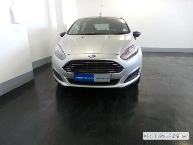 Ford Fiesta Manual 2015 - image 5