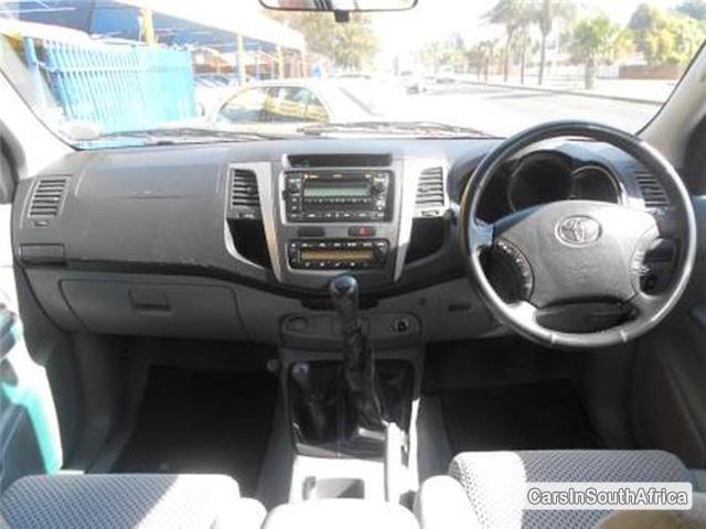 Picture of Toyota Hilux Manual 2010 in Gauteng