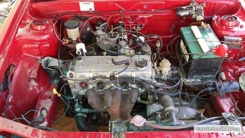 Mazda 323 1999 - image 6